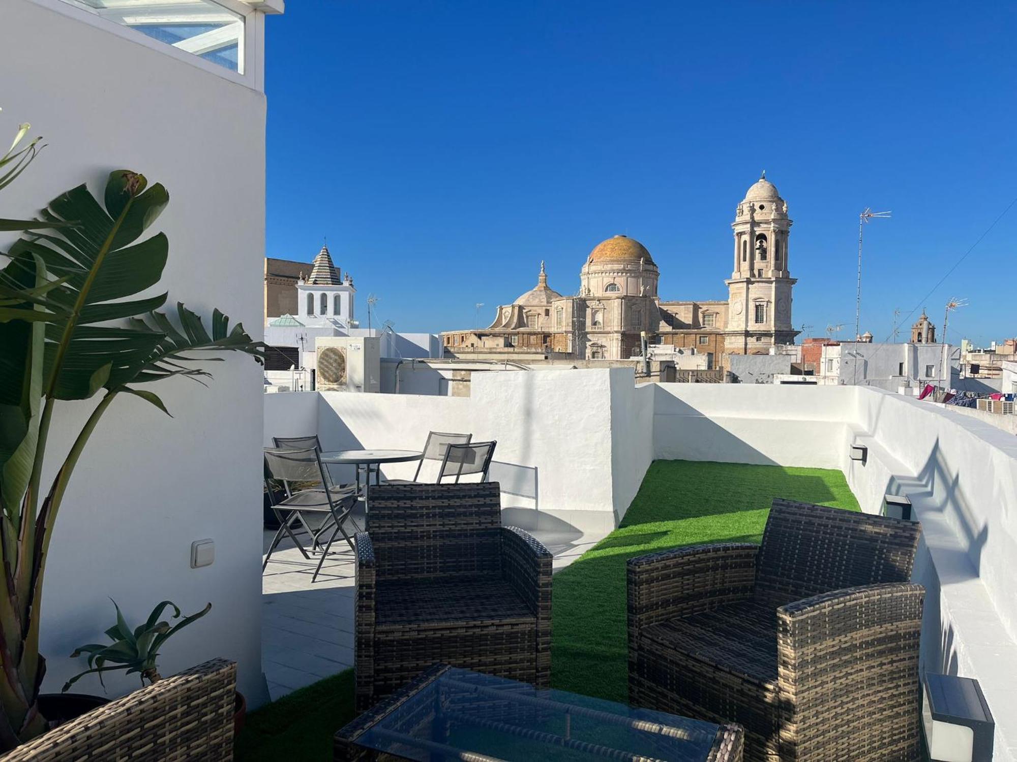 Hidden Gem Penthouse El Meson Apartment Кадис Екстериор снимка